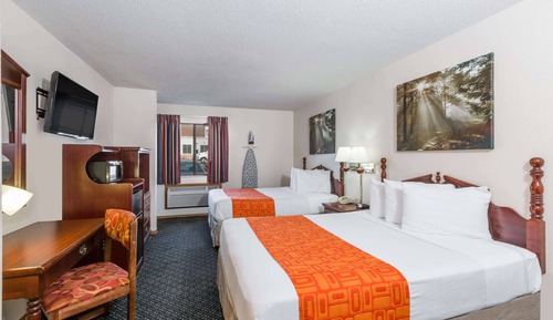 Suite, 2 Queen Beds, Non Smoking, Kitchenette