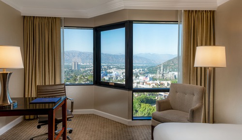 Executive Room, 1 King Bed, Non Smoking (Universal)