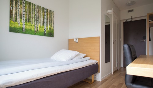 Standard Single Room, 1 Large Twin Bed (Including a light evening meal)
