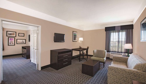 Deluxe Suite, 1 King Bed