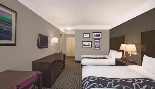 Room, 2 Queen Beds, Accessible (Tub with Grab Bars)