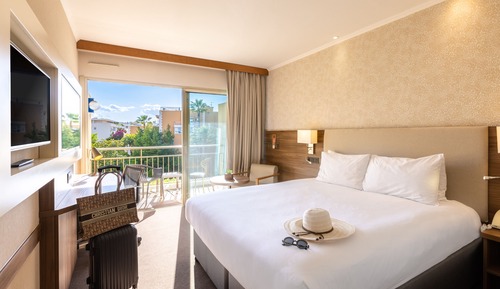 Family Room, 2 Bedrooms, Balcony, Garden View