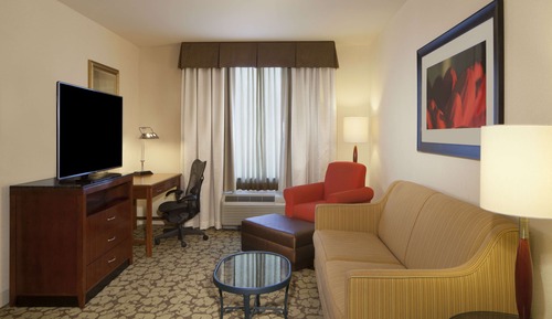 Suite, 1 Bedroom, Accessible (Mobility, Roll-in Shower)