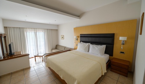 Classic Double or Twin Room, Non Smoking, Pool View