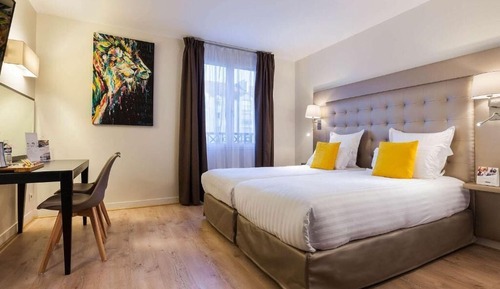 Standard Twin Room