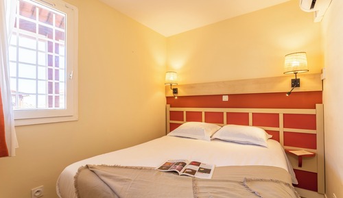 Apartment 6 people - 1 bedroom + 1 sleeping alcove - Terrace