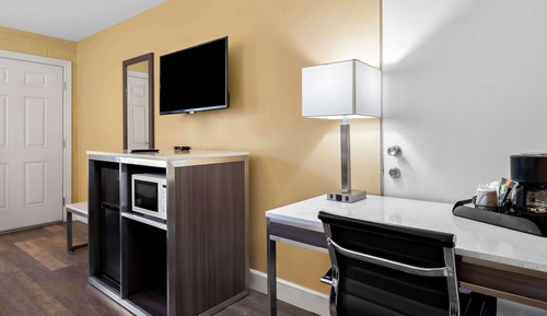 Room, 1 King Bed, Non Smoking