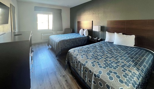 Standard Room, 2 Queen Beds, Non Smoking