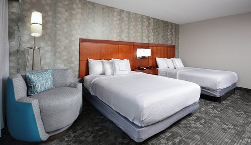 Room, 2 Queen Beds (Mobility/Hearing Accessible, Tub)
