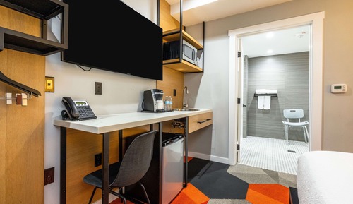 Room, 1 Queen Bed, Accessible, Bathtub (Mobility & Hearing)