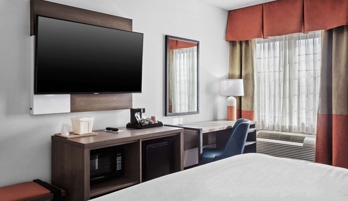 Standard Room, 1 King Bed, Non Smoking