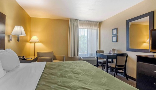 Standard Room, 1 King Bed, Non Smoking