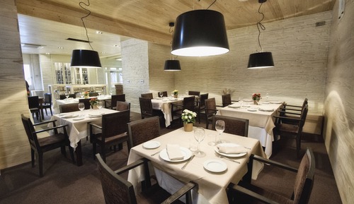 Room (Gourmet Escapade, Special Dinner)