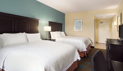Two queen beds non smoking