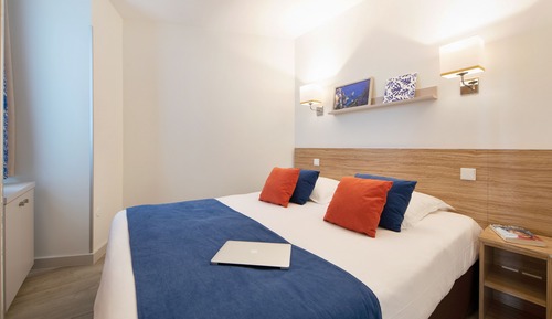 Apartment 4 people - 1 bedroom - Hot tub - Terrace - Air conditioned - Port view