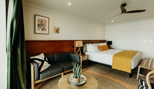 Deluxe Room, 1 King Bed, Balcony, Ocean View