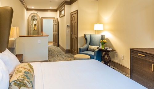 Townhouse Suite