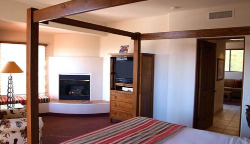 Luxury Suite