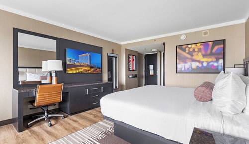 Premier City King Room