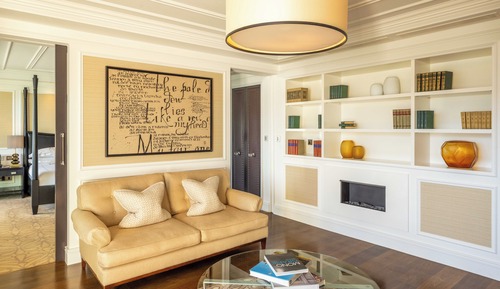 Lakeview Signature Suite