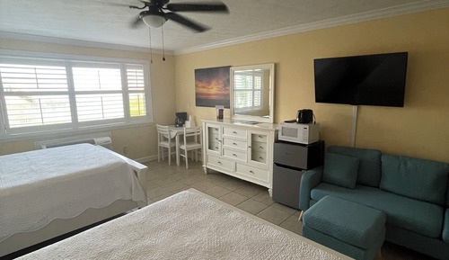 South Cottage, 1 King Bed, Oceanfront