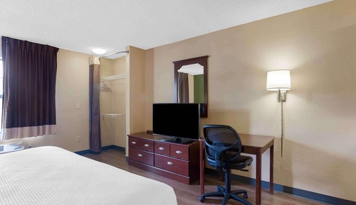 Suite, 2 Bedrooms, Non Smoking, Refrigerator & Microwave