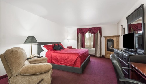 Studio Suite, 1 King Bed, Non Smoking