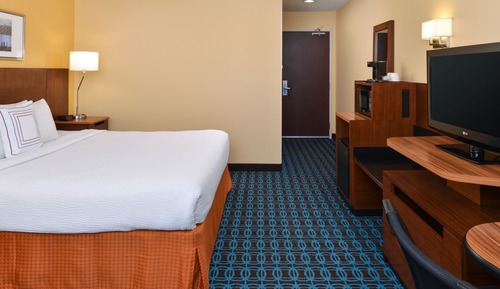 Room, 1 King Bed (Mobility/Hearing Accessible, Tub)