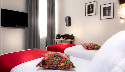 Standard Twin Room