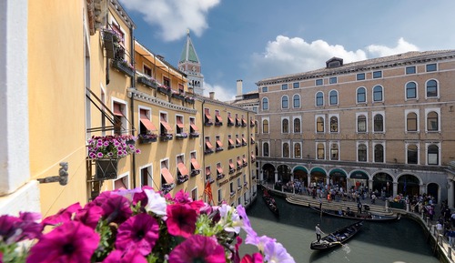 Superior Double or Twin Room, Canal View