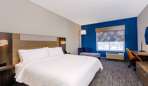 Standard Room, 1 King Bed