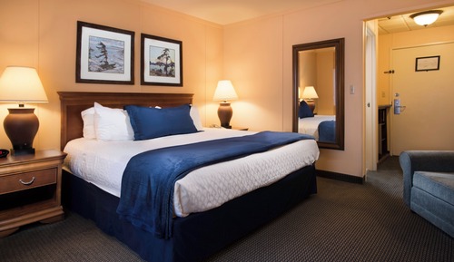 Standard Room, 1 King Bed