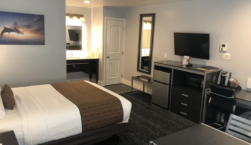 Deluxe Room, 1 Queen Bed