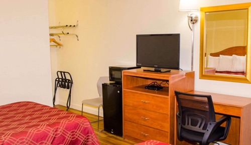 Standard Room, 2 Double Beds, Non Smoking