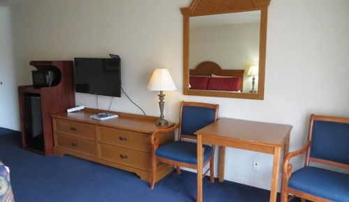 Deluxe Room, 1 King Bed