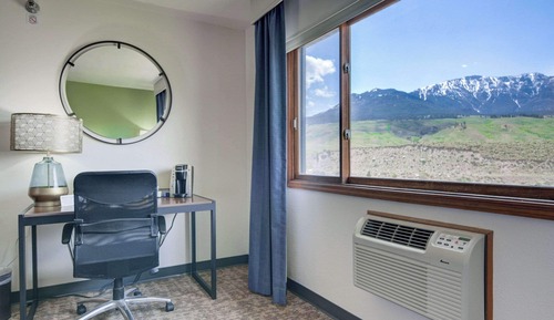 Standard Room, 1 King Bed, Non Smoking, River View