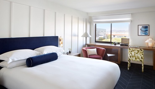 Premium Room, 1 King Bed, Bay View