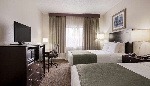 Standard Room, 2 Queen Beds, Non Smoking, Kitchen (Dining Table)