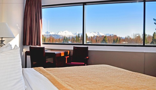 Junior Suite, 1 King Bed, Refrigerator & Microwave, Corner