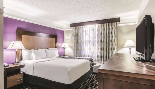 Deluxe Room, 1 King Bed, Non Smoking