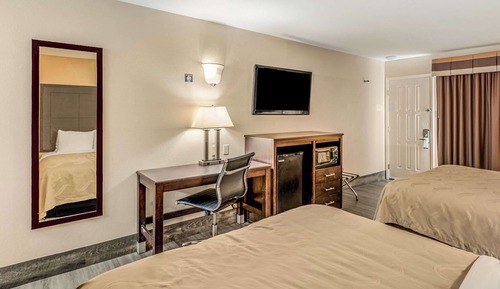 Room, 2 Queen Beds, Accessible, Non Smoking