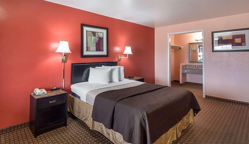 Standard Room, 1 Queen Bed, Non Smoking
