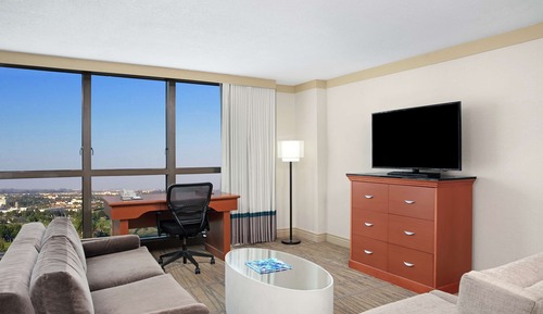 Junior Suite, Multiple Beds