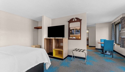 Studio Suite, 1 King Bed, Non Smoking
