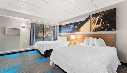 Standard Room, 2 Queen Beds, Non Smoking