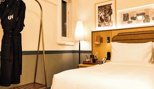 Twin Room, 1 Twin Bed (Chic Solo Twin)