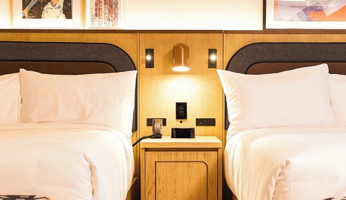 Double Room (Groovy Two Doubles)