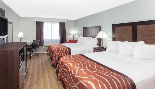 Room, 2 Queen Beds, Non Smoking (First Floor)