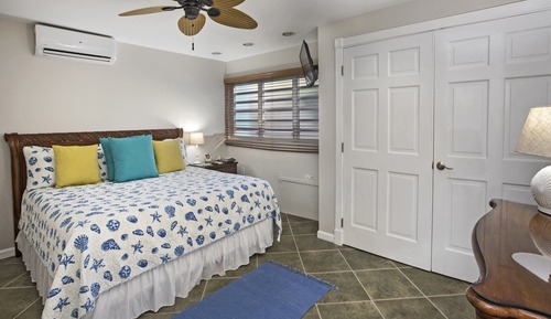 Condo, 2 Bedrooms, Beachfront