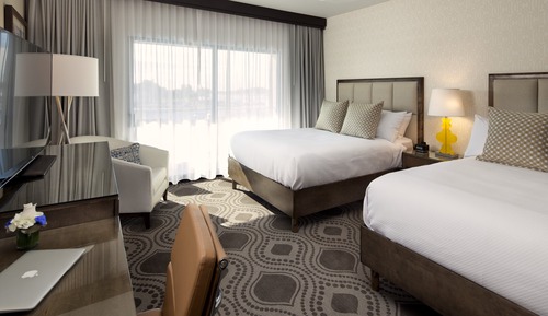Deluxe Room, 2 Queen Beds, Marina View